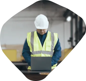 worker doing online safety training
